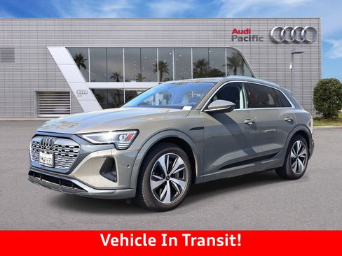 Used 2024 Audi Q8 e-tron Premium Plus w/ Premium Plus Package image 1