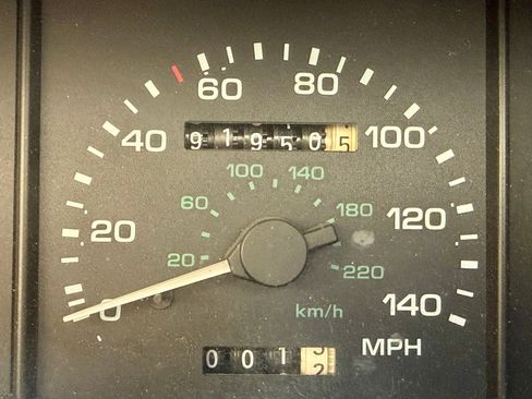 Used 1993 Ford Mustang LX image 36