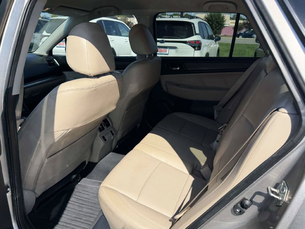 Used 2019 Subaru Outback 3.6R Limited AWD/4WD image 15