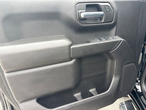 Used 2024 Chevrolet Silverado 1500 Custom w/ LPO, Dark Essentials Package AWD/4WD image 10