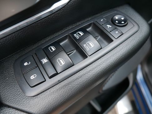 Used 2019 RAM 1500 Big Horn AWD/4WD image 19