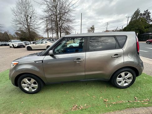 Used 2019 Kia Soul image 4