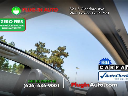 Used 2012 FIAT 500 Lounge w/ Luxury Leather Pkg FWD image 2
