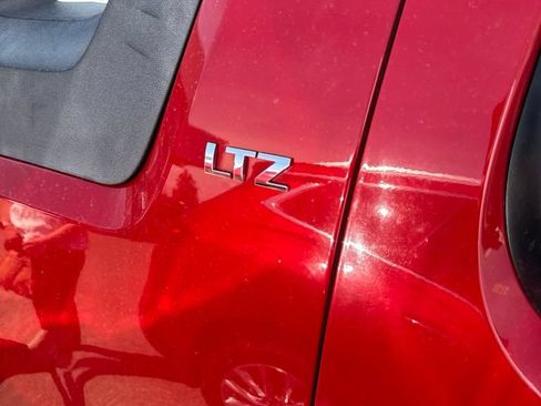 Used 2012 Chevrolet Avalanche LTZ AWD/4WD image 7