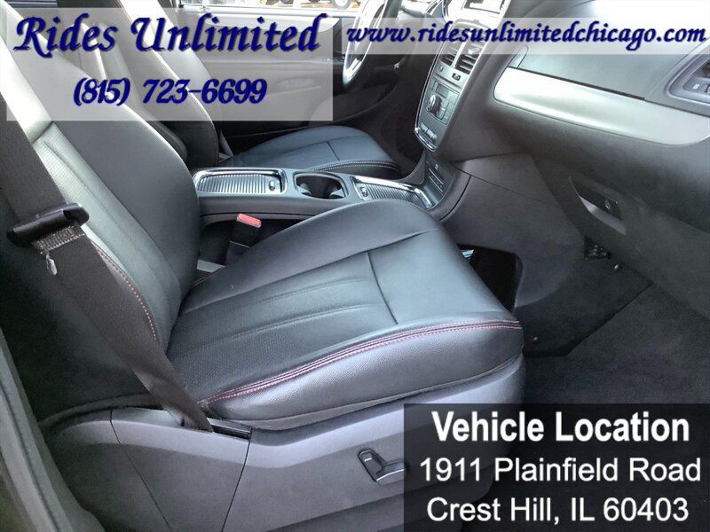 Used 2014 Dodge Grand Caravan R/T w/ Safety Sphere Group FWD image 11