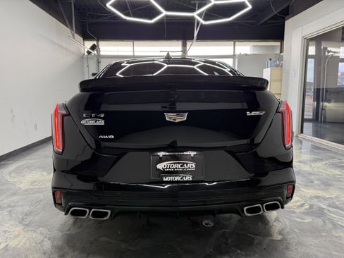 Used 2024 Cadillac CT4 V image 9