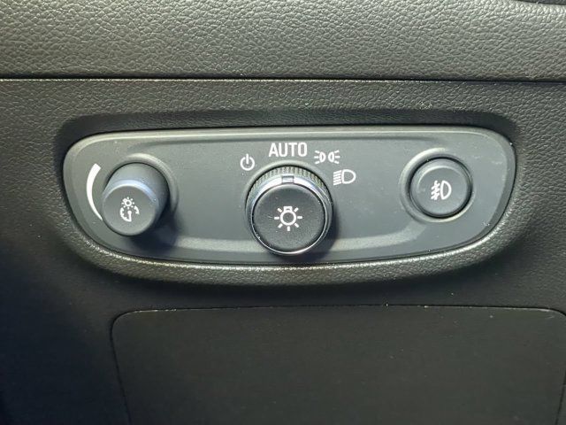 Used 2022 Buick Encore GX Essence w/ Advanced Technology Package FWD image 27