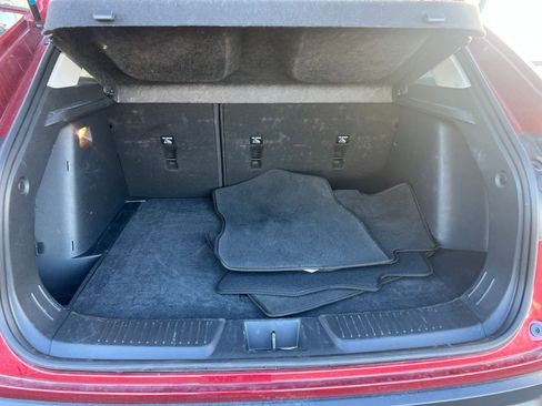 Used 2025 Chevrolet Trax LT w/ LT Convenience Package image 31