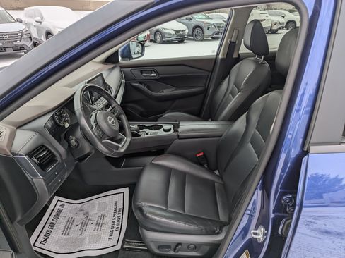 Used 2023 Nissan Rogue SV w/ SV Premium Package image 13