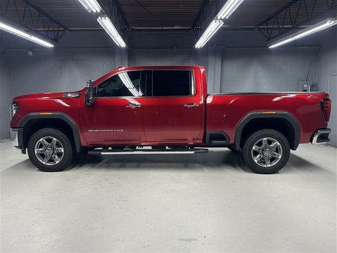 Used 2025 GMC Sierra 2500 SLT w/ SLT Premium Package AWD/4WD image 5