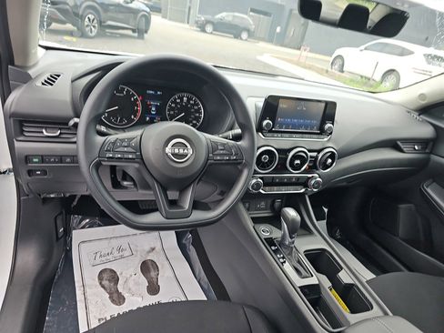 Used 2025 Nissan Sentra S FWD image 18