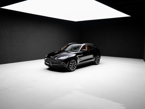 Used 2023 Aston Martin DBX image 79