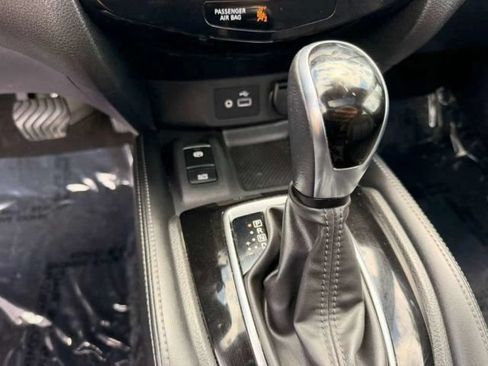 Used 2020 Nissan Rogue SL w/ Premium Package AWD/4WD image 21