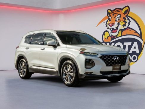 Used 2019 Hyundai Santa Fe FWD image 3