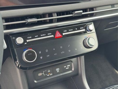 New 2026 Hyundai Tucson Limited FWD image 29
