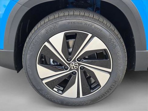 New 2026 Volkswagen Taos SE AWD/4WD image 10