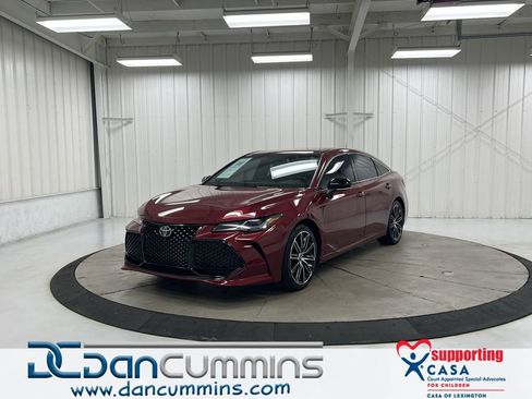 Used 2019 Toyota Avalon Touring w/ Advanced Safety Package FWD image 1