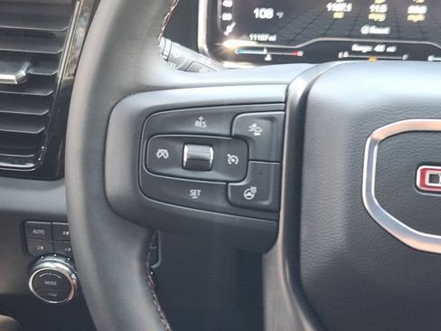 Used 2025 GMC Sierra 2500 AT4 w/ AT4 Premium Plus Package AWD/4WD image 29