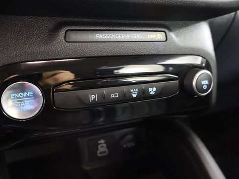 Used 2025 Ford Escape SE w/ PHEV Premium Package FWD image 43