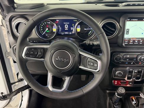 Used 2023 Jeep Wrangler Unlimited Rubicon 4xe AWD/4WD image 13