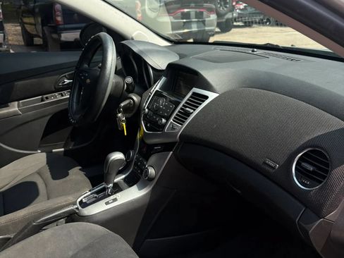 Used 2016 Chevrolet Cruze LT FWD image 22