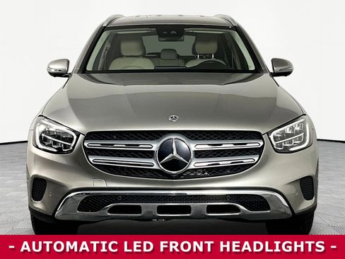 Used 2022 Mercedes-Benz GLC 300 image 2