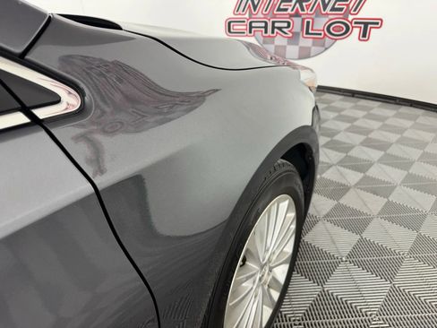 Used 2013 Toyota Avalon Limited image 32