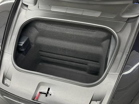 Used 2025 Porsche 911 Carrera image 44