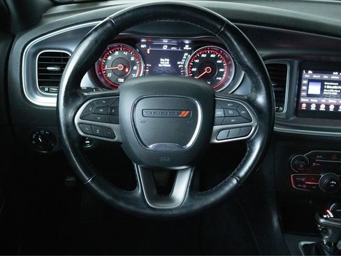 Used 2021 Dodge Charger SXT w/ Leather Interior Group RWD image 11