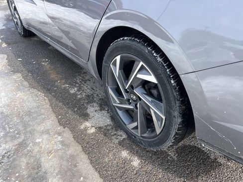 Used 2024 Hyundai Elantra SEL w/ Convenience Package image 32