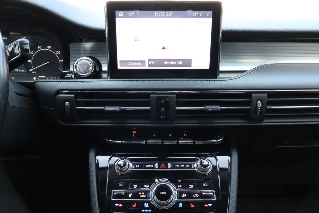 Used 2020 Lincoln Corsair AWD w/ Premium Package image 7