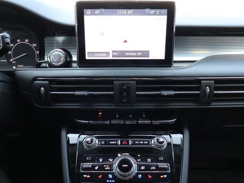 Used 2020 Lincoln Corsair AWD w/ Premium Package image 7