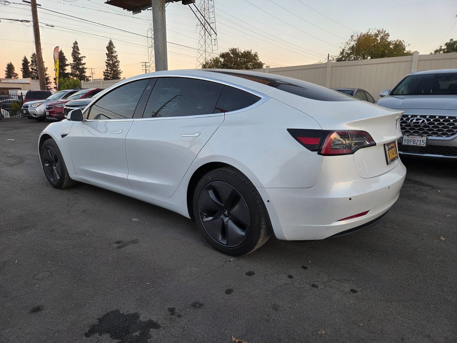 Used 2020 Tesla Model 3 Standard Range Plus RWD image 2