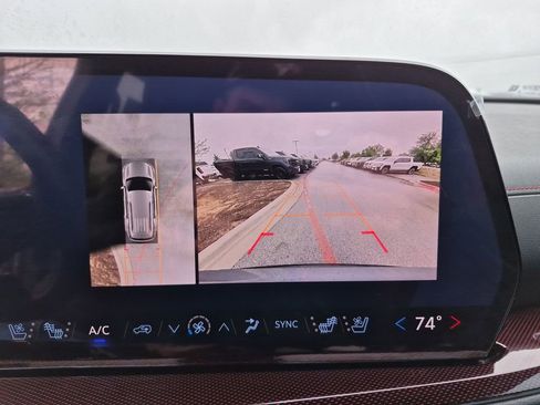 Certified 2024 Chevrolet Traverse RS AWD/4WD image 27
