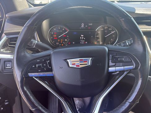 Used 2020 Cadillac XT6 Premium Luxury AWD/4WD image 25
