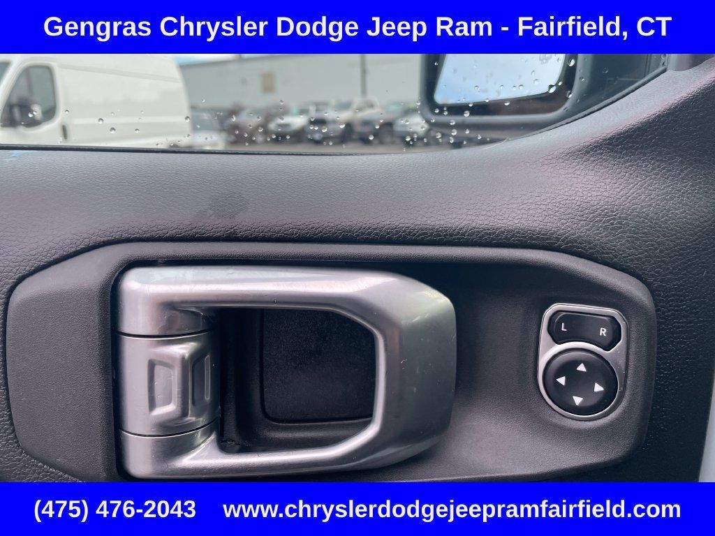 Used 2023 Jeep Wrangler Unlimited w/ Sun & Screen Package AWD/4WD image 43