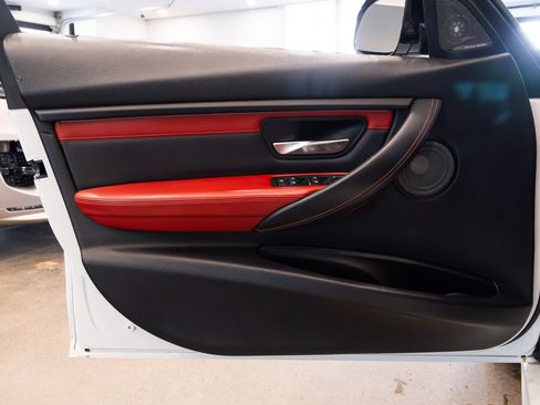 Used 2018 BMW M3 image 17