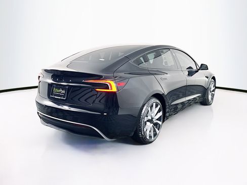 Used 2025 Tesla Model 3 Long Range image 9