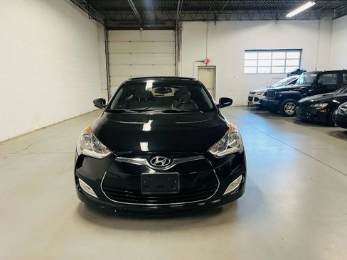 Used 2014 Hyundai Veloster w/ Style Package 02 image 2