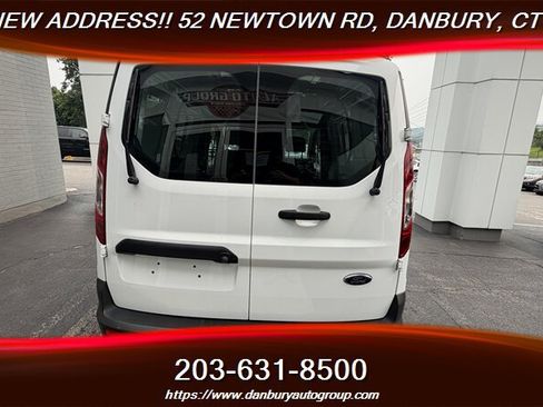 Used 2022 Ford Transit Connect XLT FWD image 4