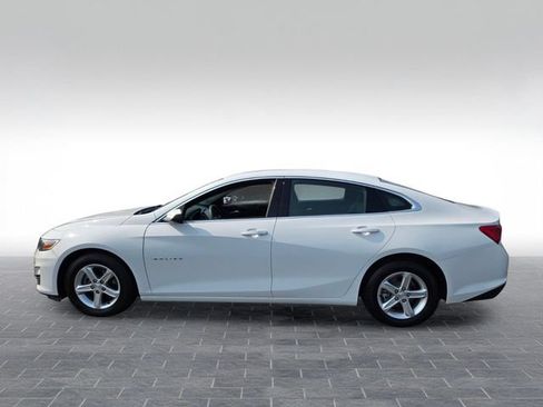 Used 2023 Chevrolet Malibu LS w/ Driver Confidence Package FWD image 4