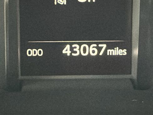 Used 2020 Toyota 4Runner SR5 Premium w/ Moonroof Package image 34