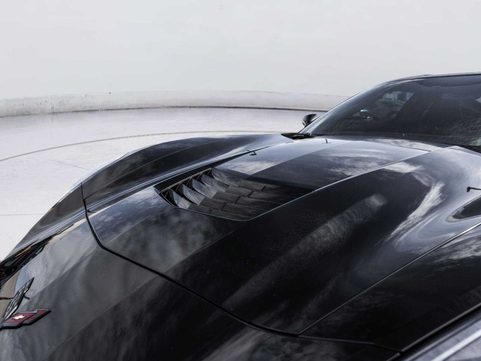 Used 2019 Chevrolet Corvette Stingray Coupe w/ 2LT Preferred Equipment Group RWD image 19