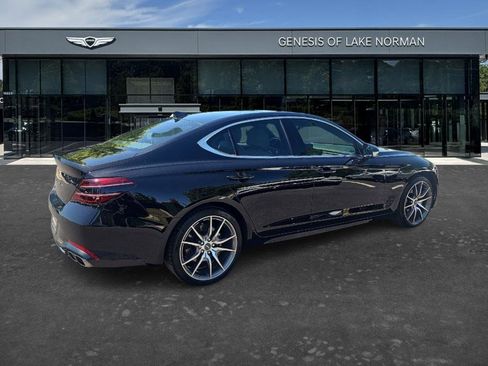 Used 2023 Genesis G70 2.0T RWD image 5