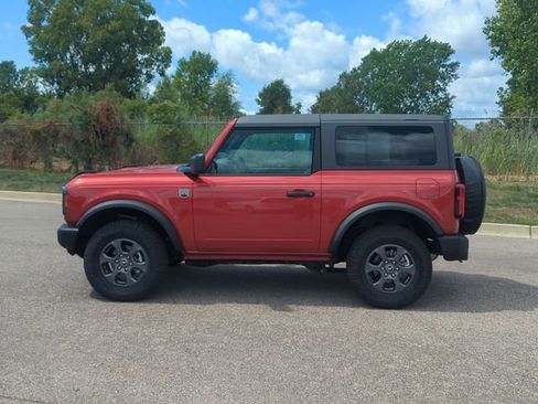 Used 2023 Ford Bronco Big Bend image 6