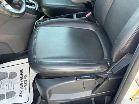 Used 2022 Ford Transit Connect XL FWD image 27