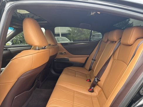 Used 2019 Lexus ES 350 w/ Accessory Package 2 FWD image 15