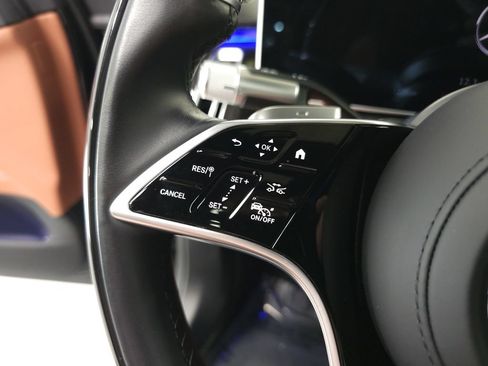 Certified 2025 Mercedes-Benz S 580e 4MATIC Sedan image 11