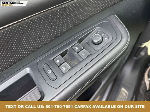 Used 2025 Volkswagen Atlas SE image 21