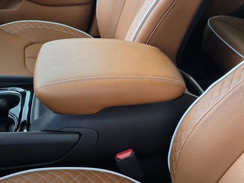 New 2026 Chrysler Pacifica Pinnacle w/ Trailer Tow Group image 9